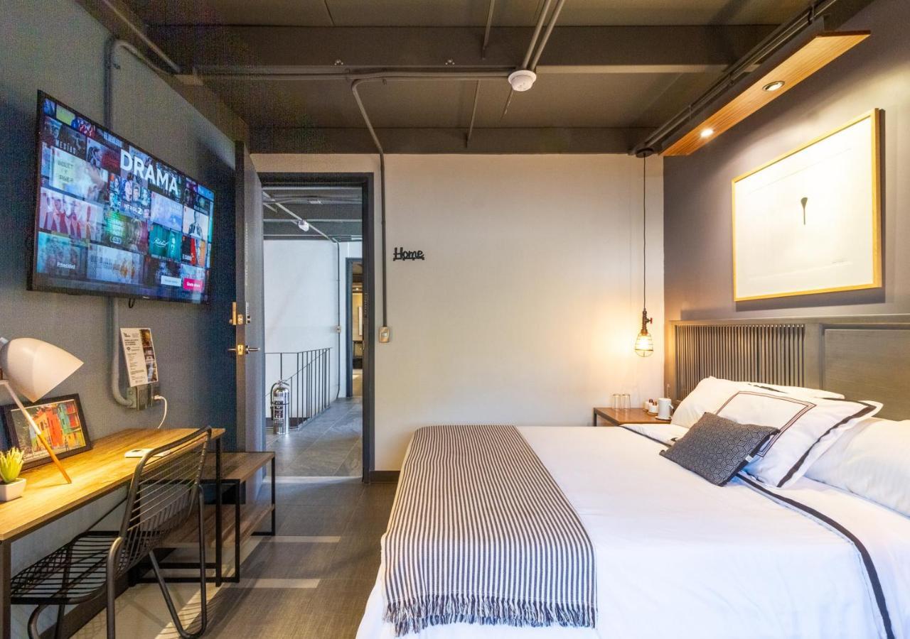 Apartahotel The Yellow By Dot Boutique