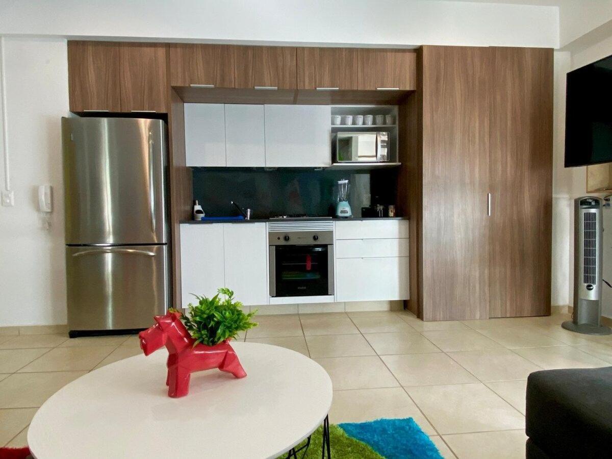 Apartamento 2 Recámaras, Hasta 7 Pax Con Alberca Y Gym Guadalajara