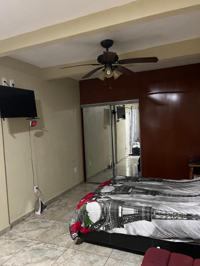 Hacienda Antigua Tlaquepaque 2br 2ba 300mbps Int Holiday home