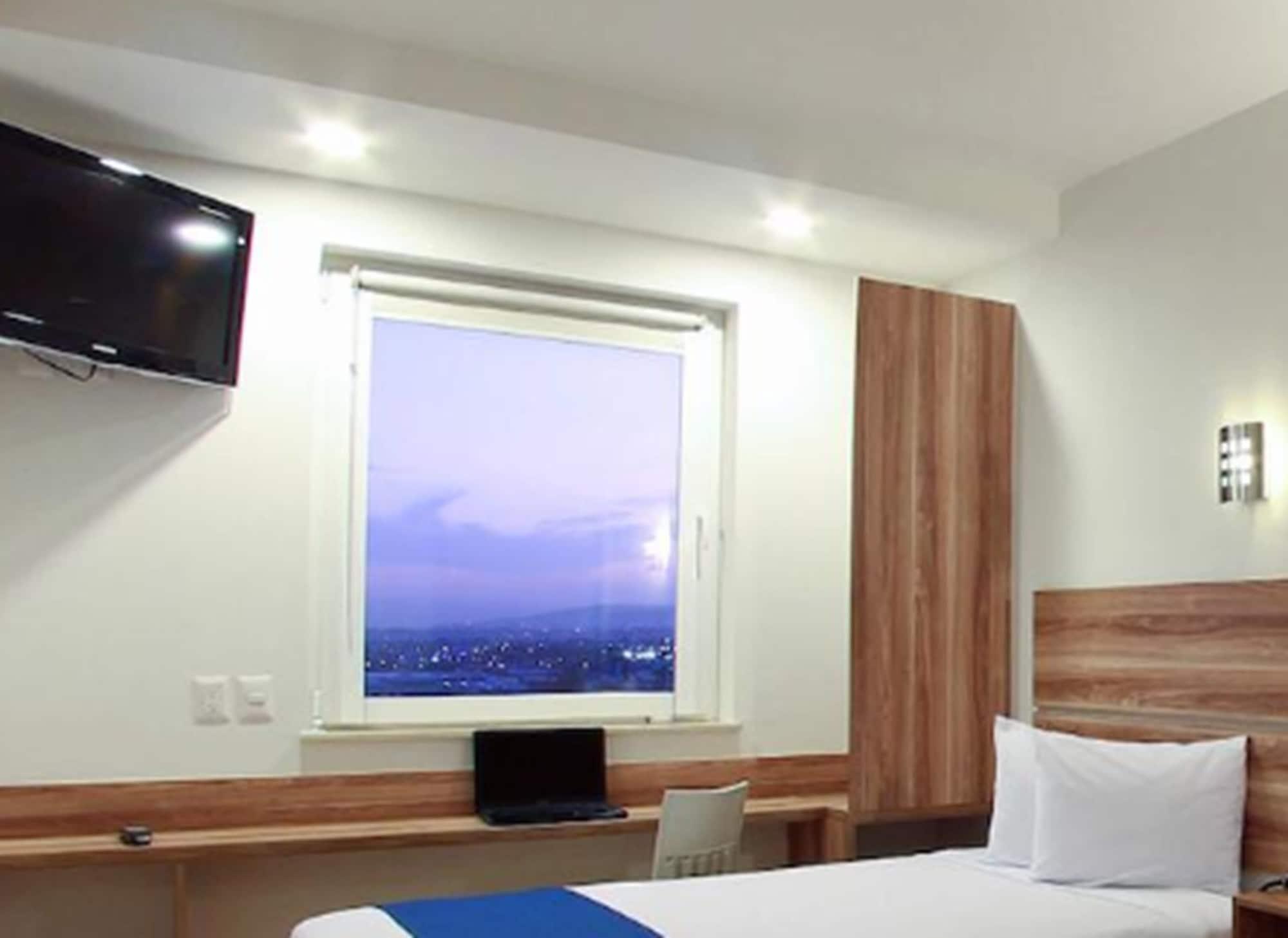 Hotel One Periferico Norte Jacotepec