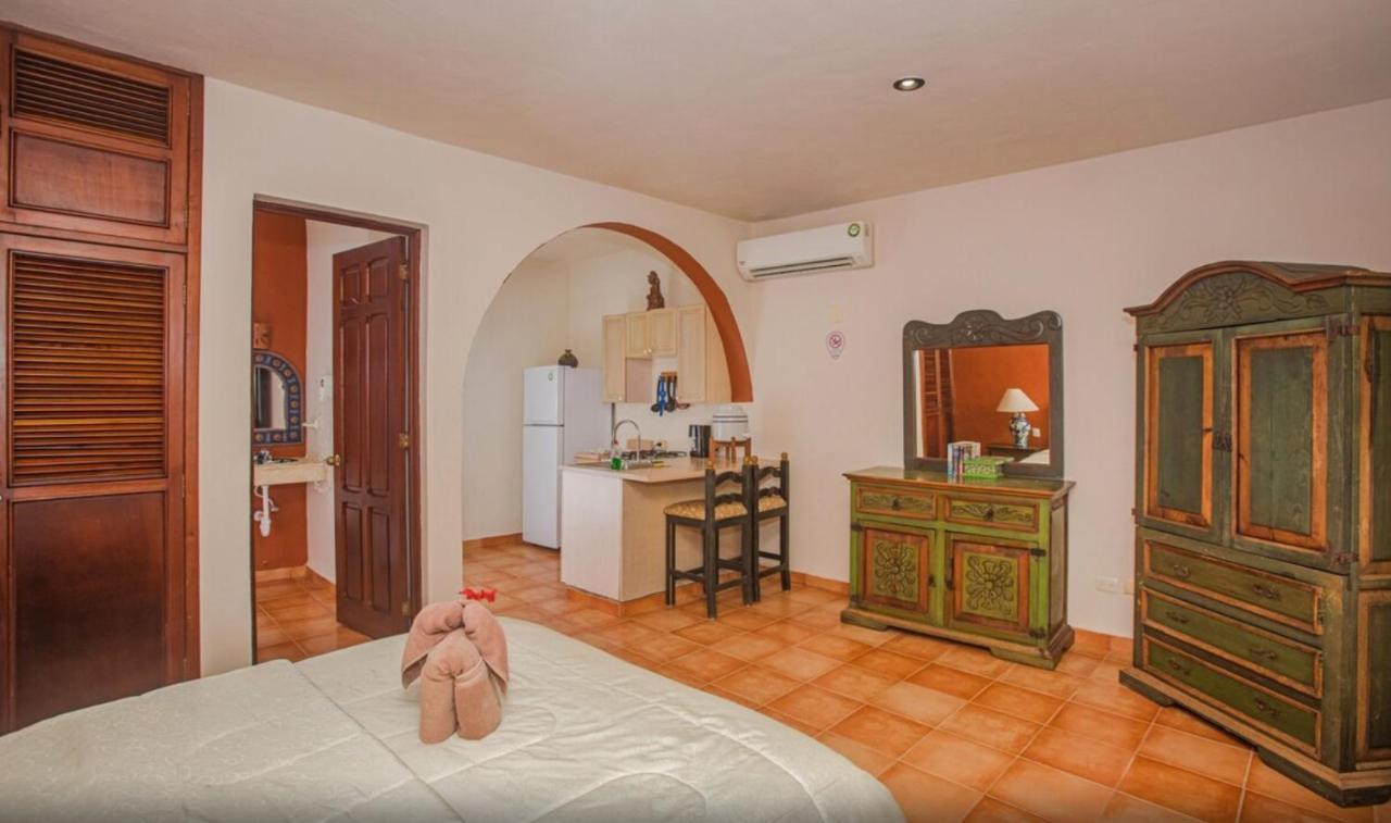 Hacienda Kamelot. * Guadalajara