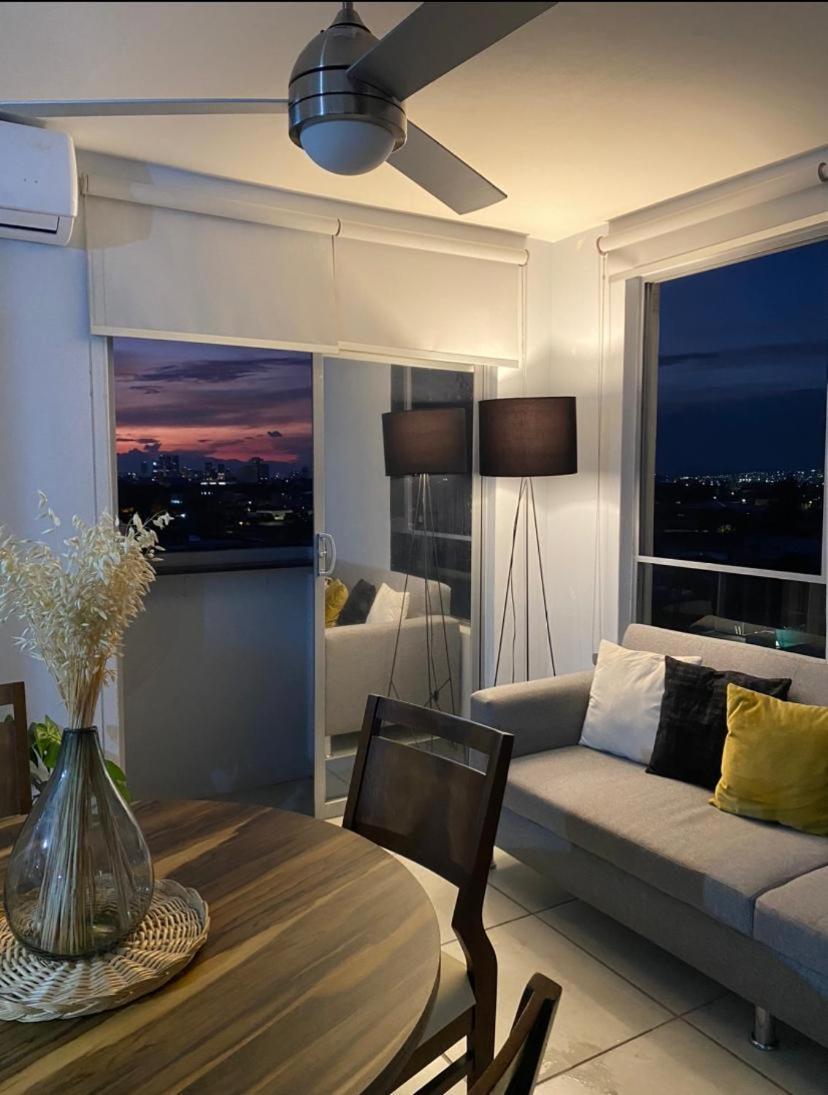 Apartment Centro Depto 3 Rec 2 Banos Y Balcon Con Mejores Vistas A La Ciudad Ac Alberca Climatizada Parking Free *