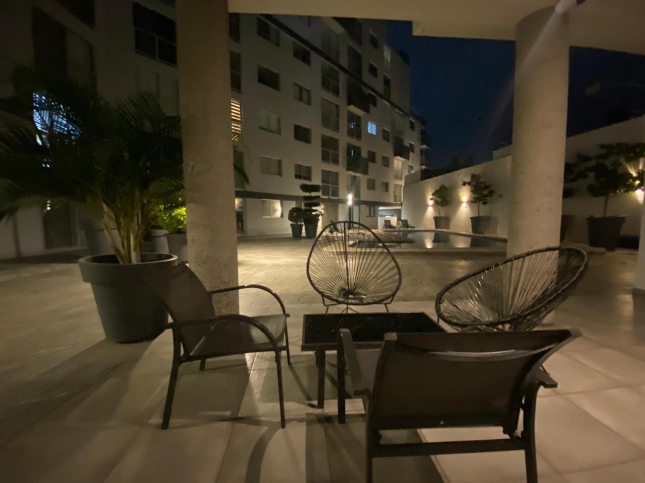 Centro Depto 3 Rec 2 Banos Y Balcon Con Mejores Vistas A La Ciudad Ac Alberca Climatizada Parking Free Apartment