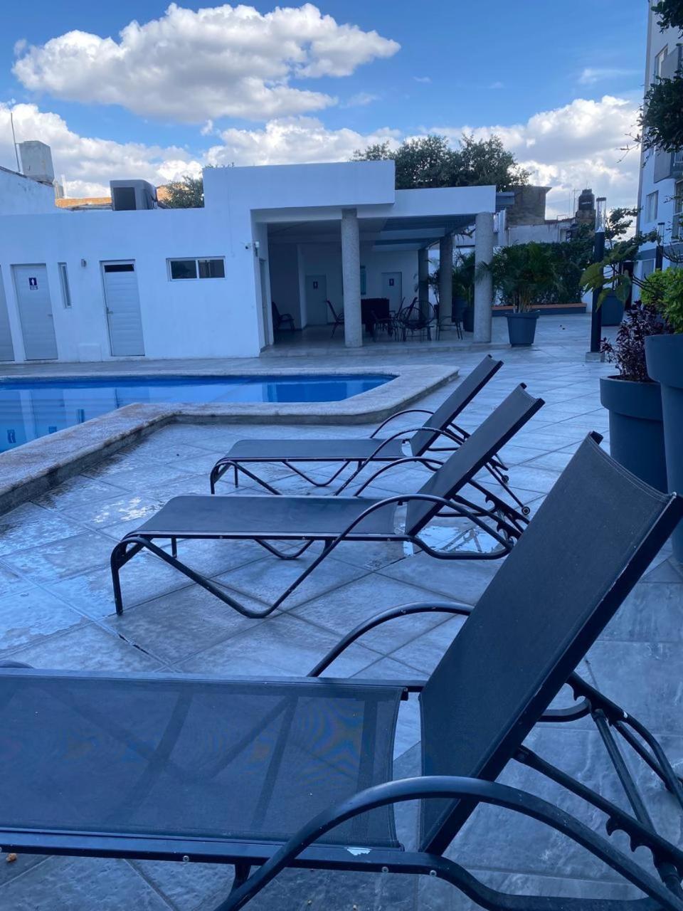 Centro Depto 3 Rec 2 Banos Y Balcon Con Mejores Vistas A La Ciudad Ac Alberca Climatizada Parking Free Apartment Guadalajara