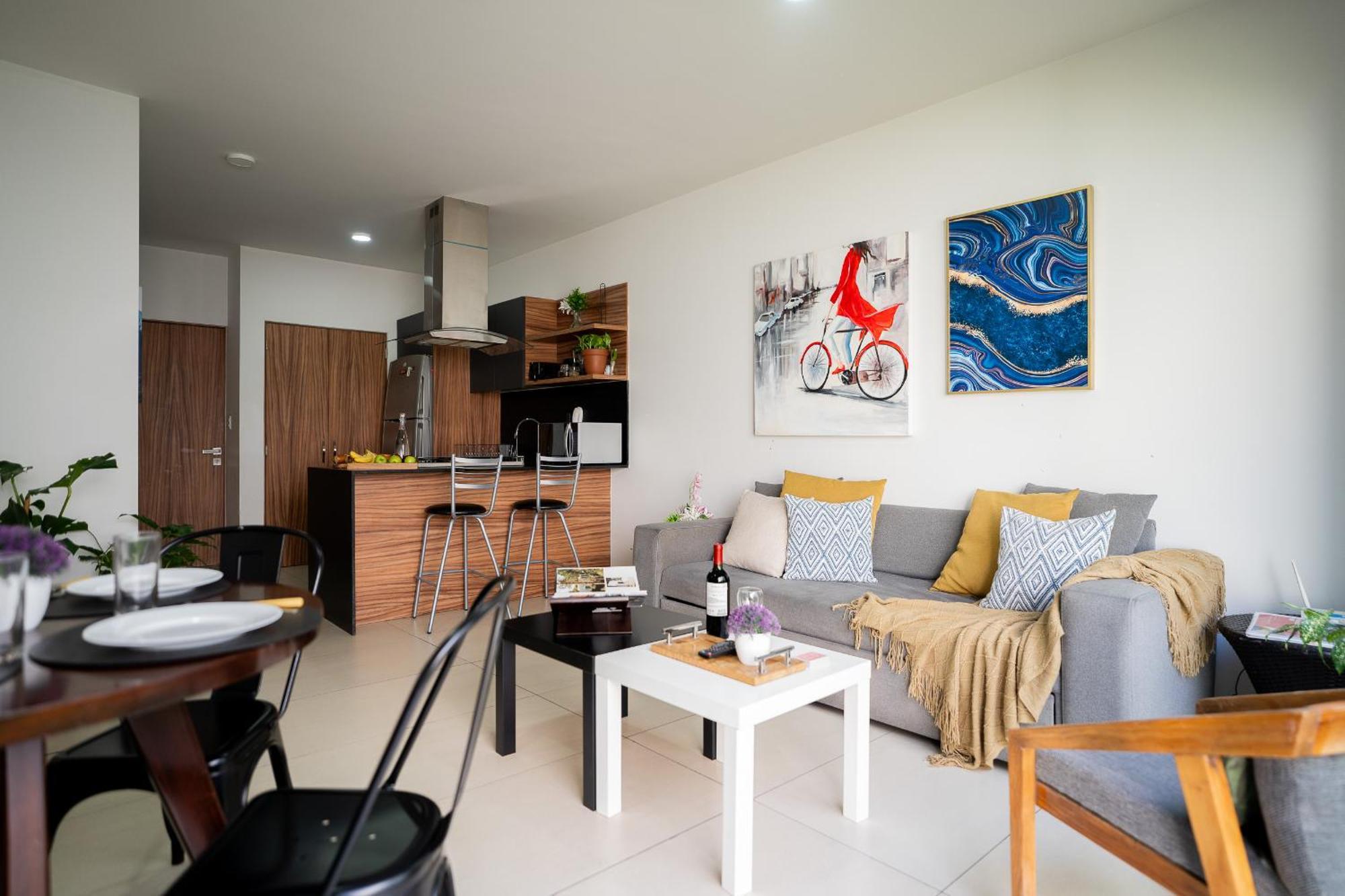 Apartamento A 5 Cuadras Del Consulado Comodo Departamento Familiar Con Patio Trasero