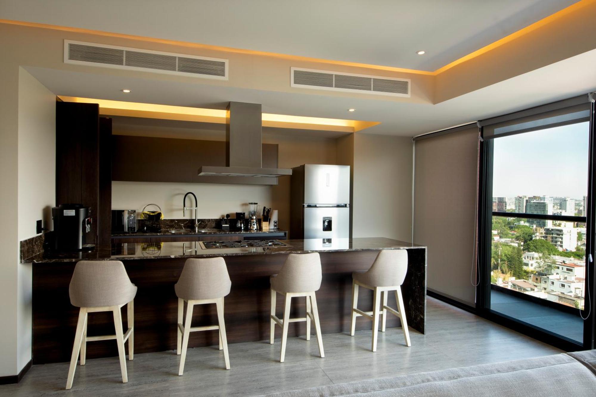 Apartamento Lujoso Departamento, 14a, Zona Americana *
