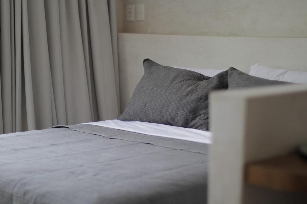 Minimalist Terracota Chapu Apartamento Guadalajara