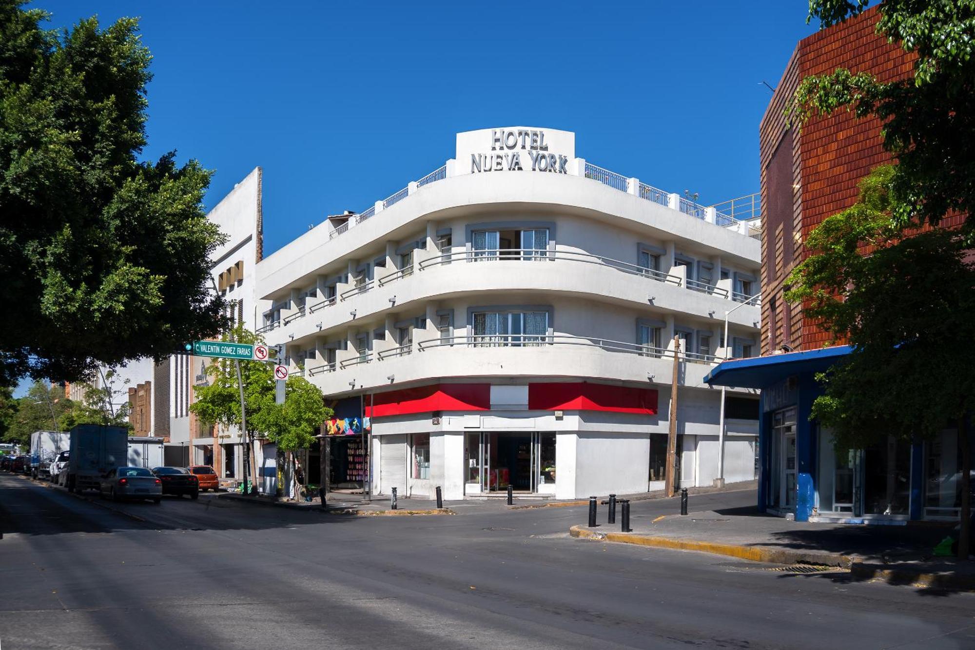 Oyo Nueva York Hotel 2*