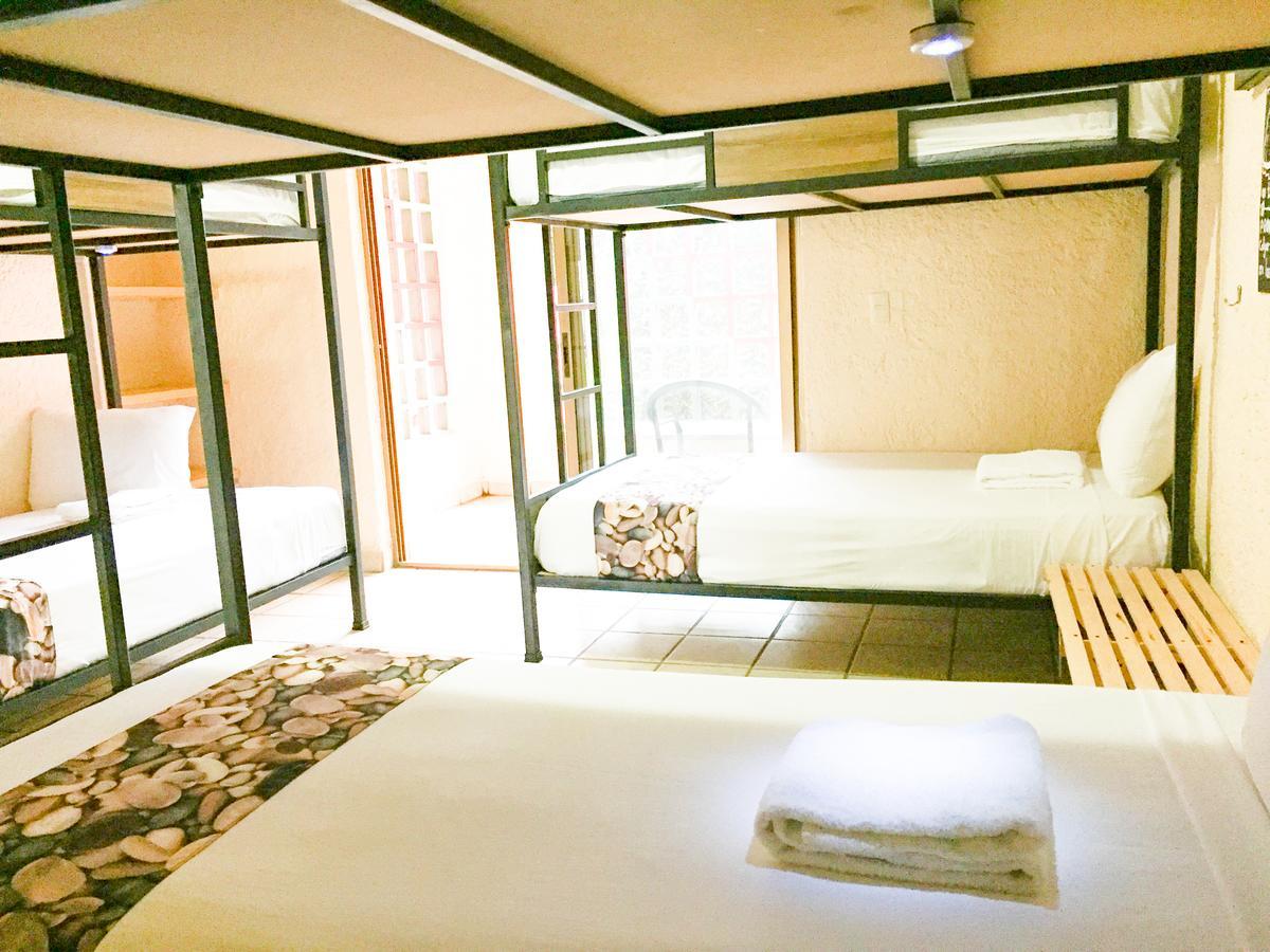 Hostalife Hostal *