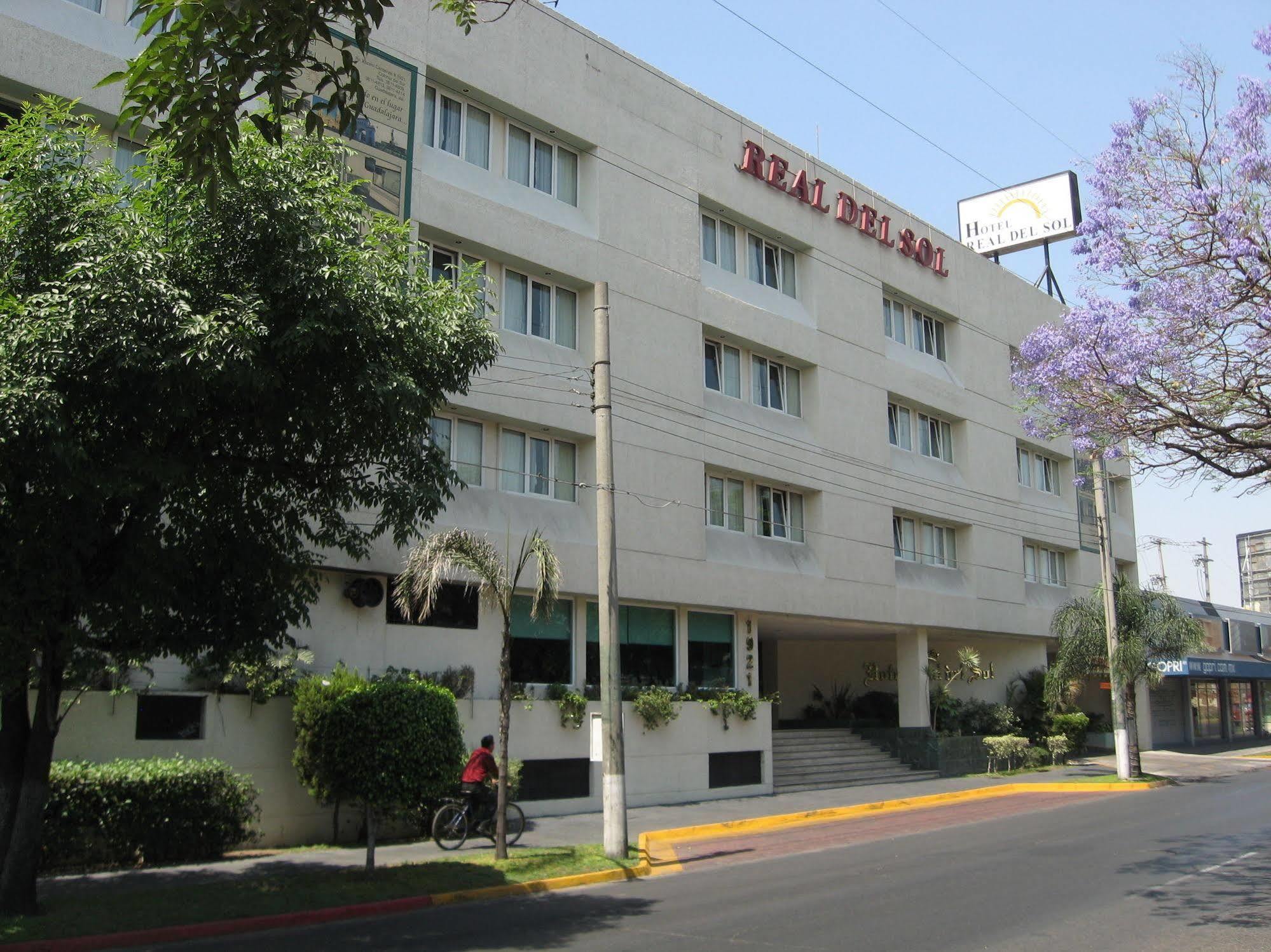 Real Del Sol - Zona Expo E Industrial Hotel