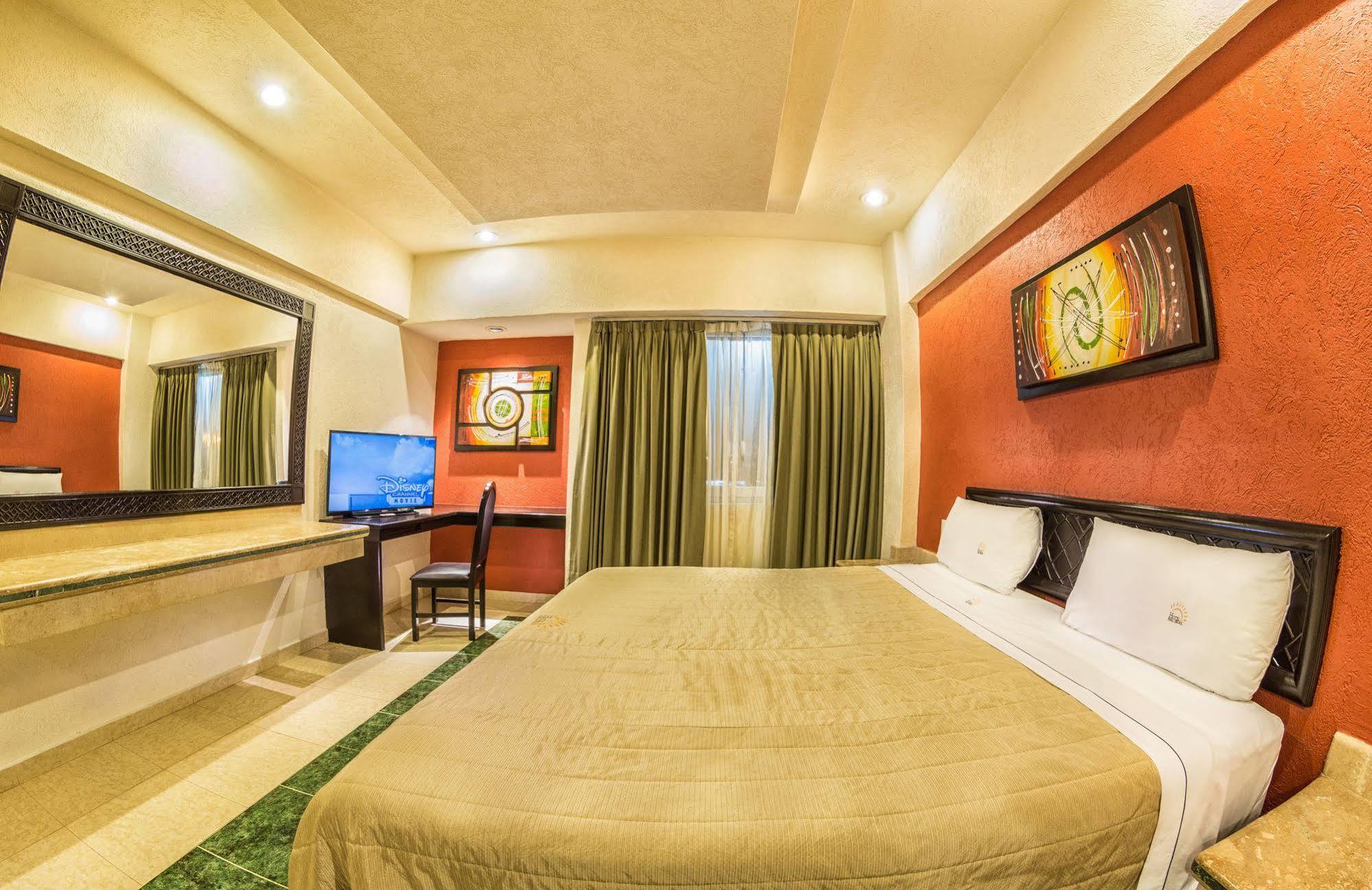 Real Del Sol - Zona Expo E Industrial Hotel 3*
