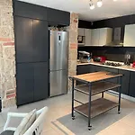 Alojamiento Completo, Con Una Excelente Ubicacion