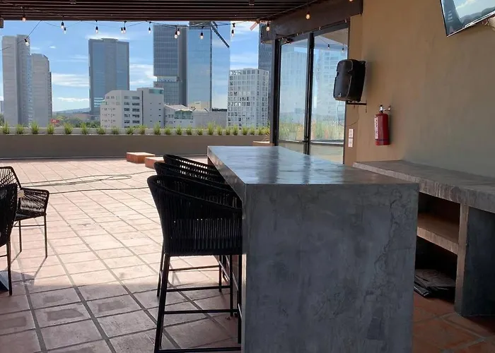 Elegante En Zona Financiera / Limpieza Diaria