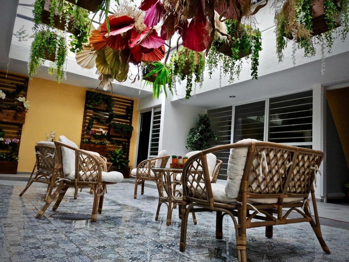 Minerva Ximajo Apartahotel *