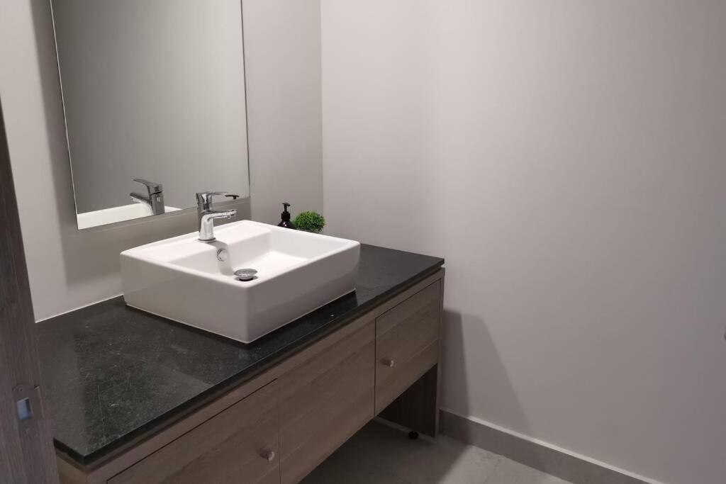 Departamento De Lujo Gdl Zona Minerva, Piso 8,excelente Vista Guadalajara