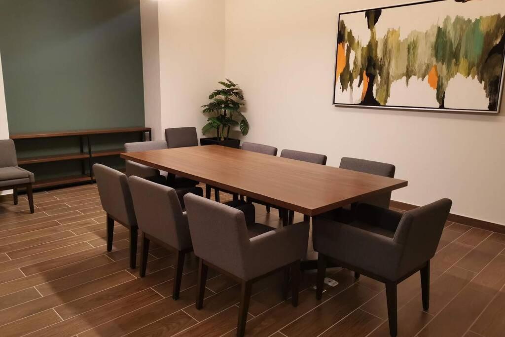Departamento De Lujo Gdl Zona Minerva, Piso 8,excelente Vista *