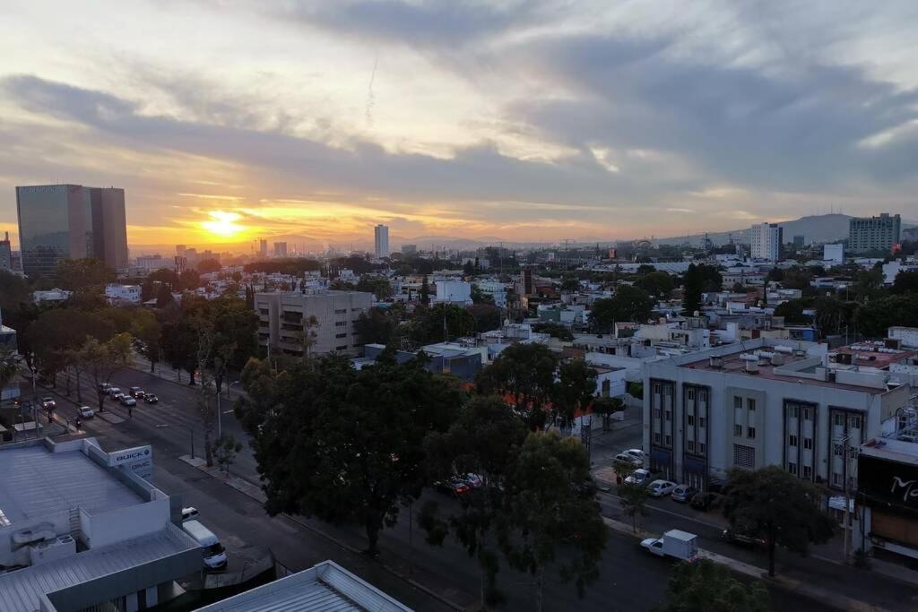 Departamento De Lujo Gdl Zona Minerva, Piso 8,excelente Vista Guadalajara