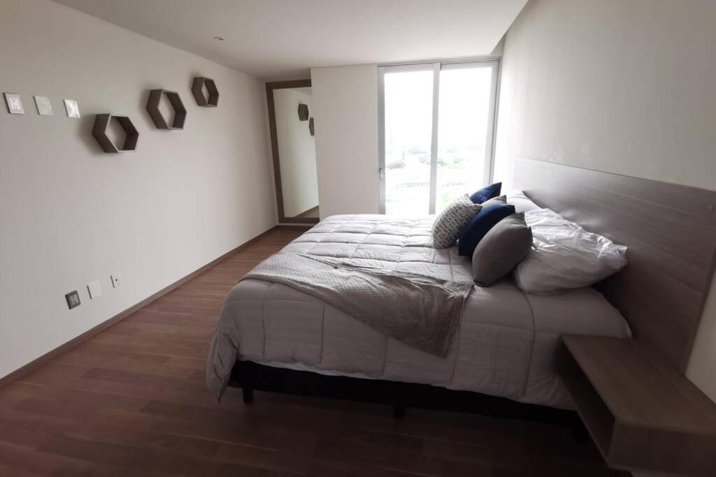 Apartamento Departamento De Lujo Gdl Zona Minerva, Piso 8,excelente Vista