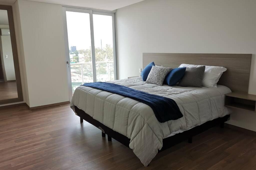 Apartamento Departamento De Lujo Gdl Zona Minerva, Piso 8,excelente Vista