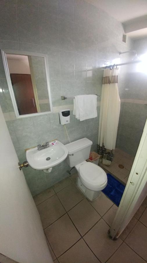 Montemorelos Suites Hotel *
