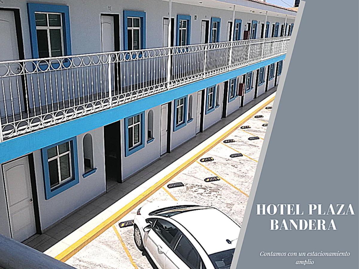 Plaza Bandera Revolución Hotel Guadalajara