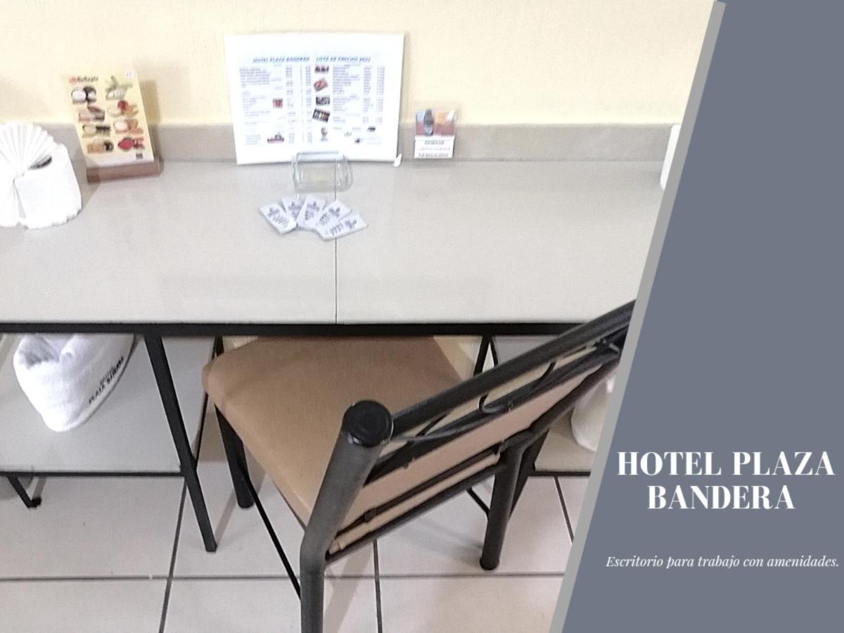 Plaza Bandera Revolución Hotel *