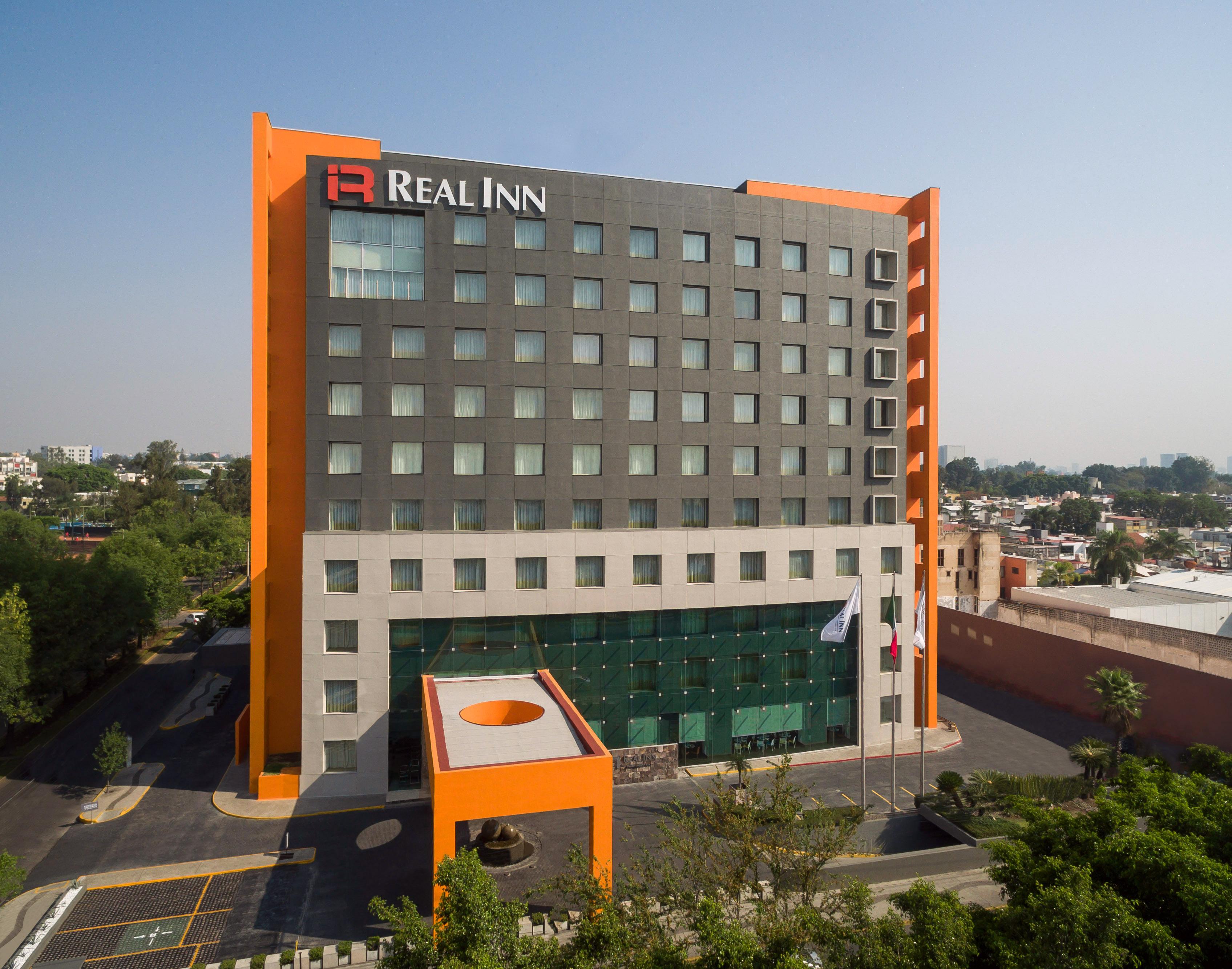 Real Expo Hotel 4*