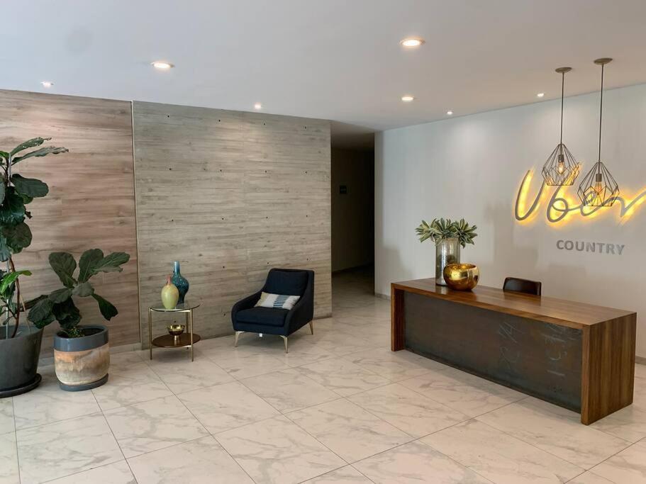 Elegante En Zona Financiera / Limpieza Diaria Guadalajara
