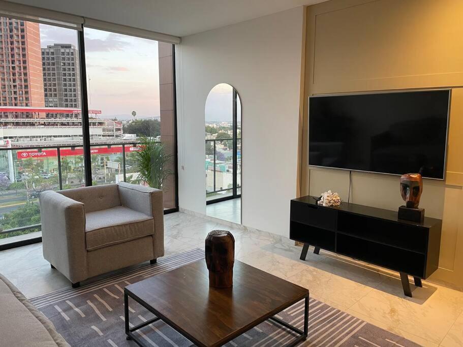Apartamento Elegante En Zona Financiera / Limpieza Diaria Guadalajara