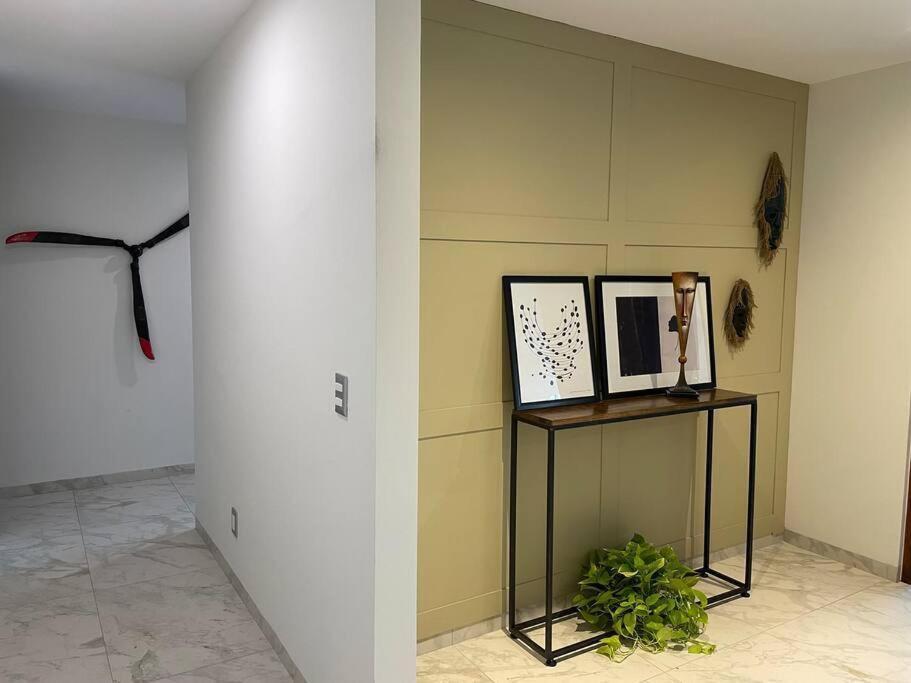 Apartamento Elegante En Zona Financiera / Limpieza Diaria
