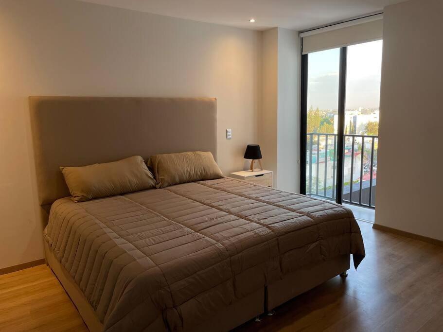 Elegante En Zona Financiera / Limpieza Diaria Apartamento *