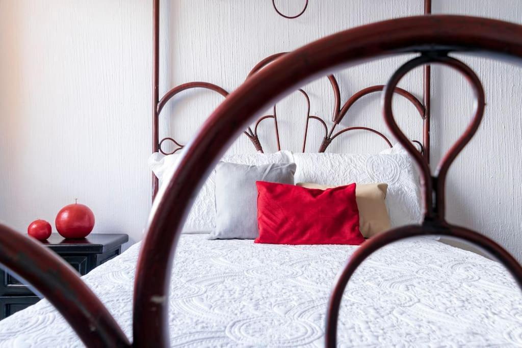 Casa Amarilla Aire Acondicionado En Todas La Areas Apartamento