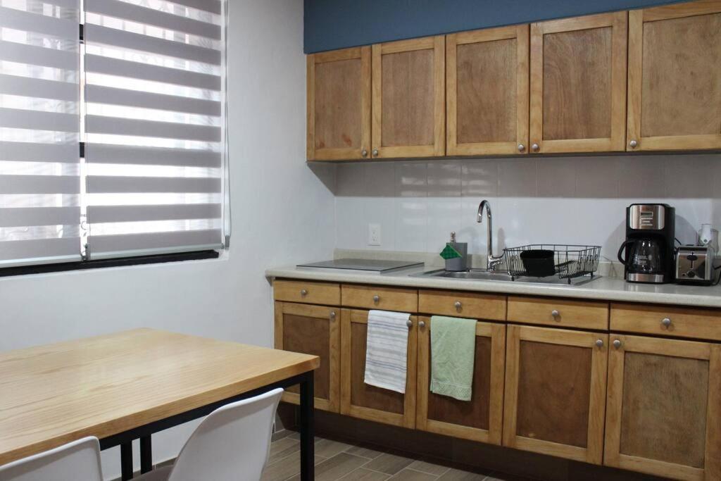 Departamento Amueblado En Zapopan Cerca De Expo Gdl, Iteso Y Uvm * Guadalajara