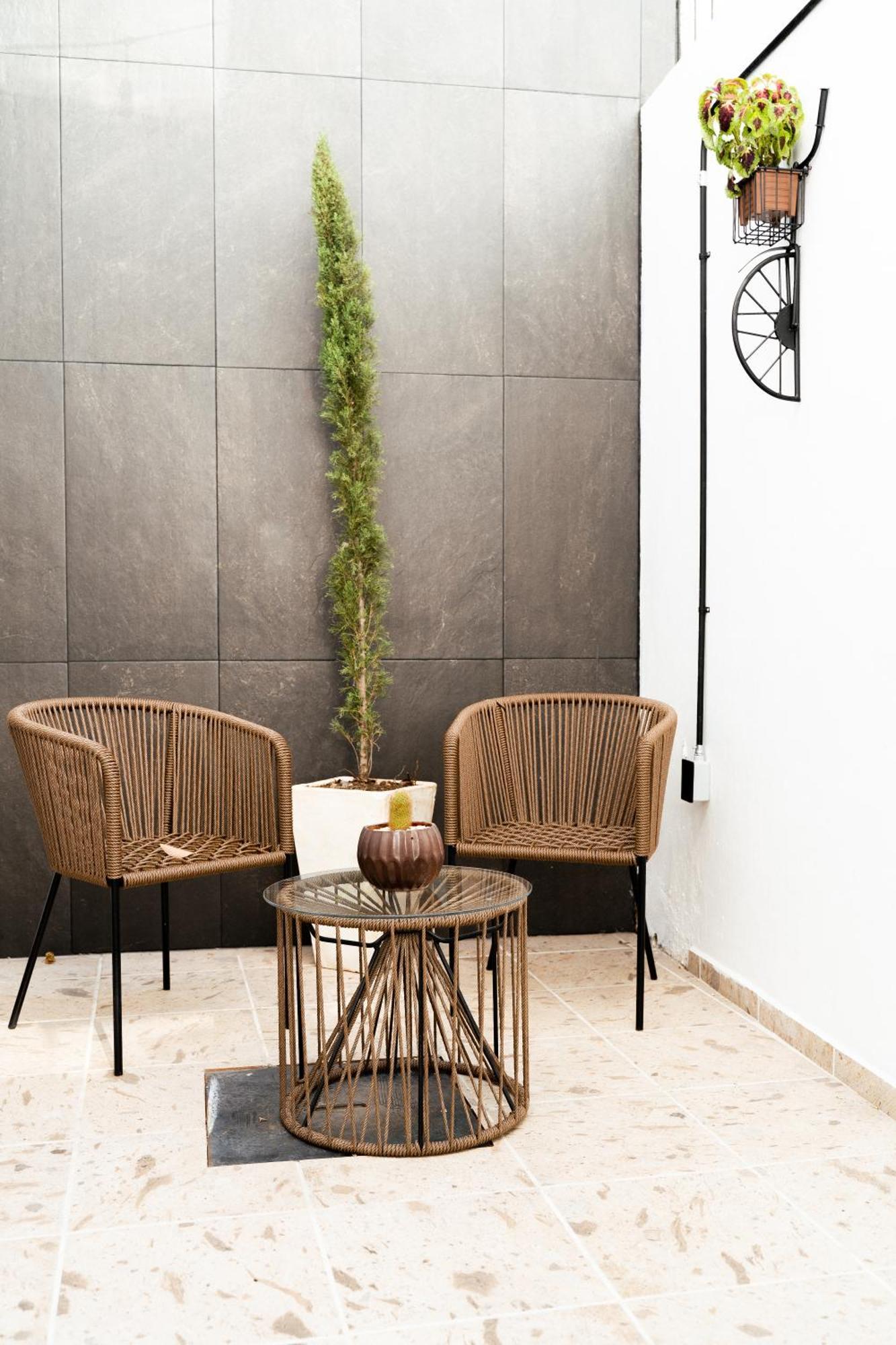 Casa Leo En San Pedro Tlaquepaque. Apartamento *