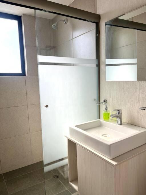 Apartamento Departamento Moderno En *