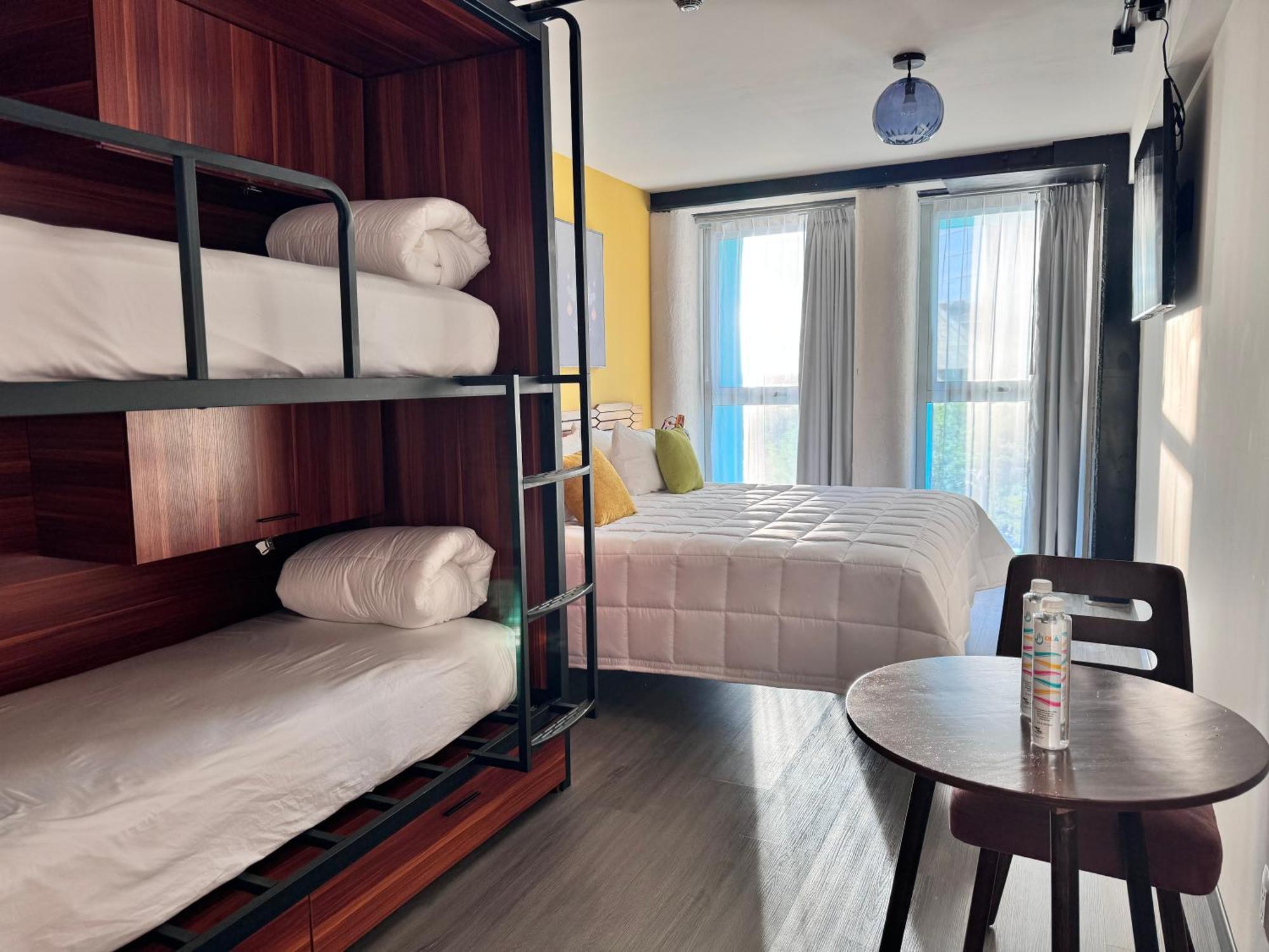 Selina Hotel 4*