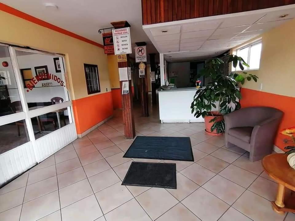 Estación 2*