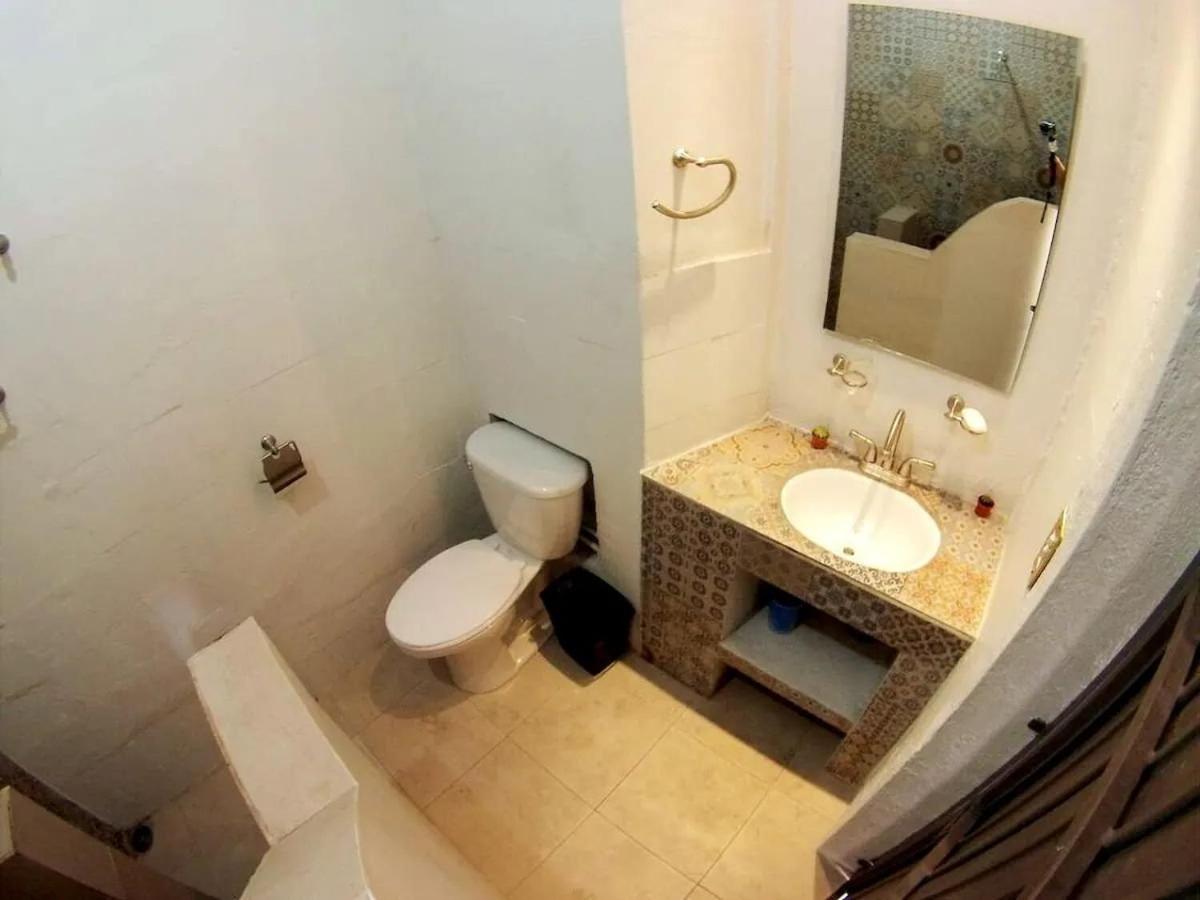 Guadalajara, Privada En El Corazon Del Centro Historico Con Areas Comunes Y Banos Compartidas * Guadalajara