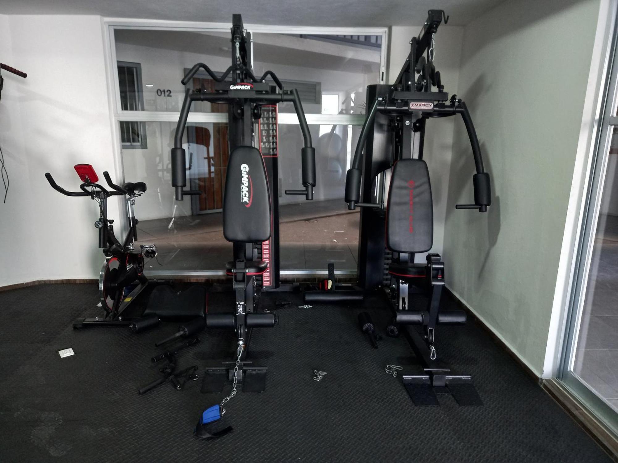 Centrico Y Estiloso Con Alberca, Ac, Seguridad, Aparcamiento Y Gym Apartment