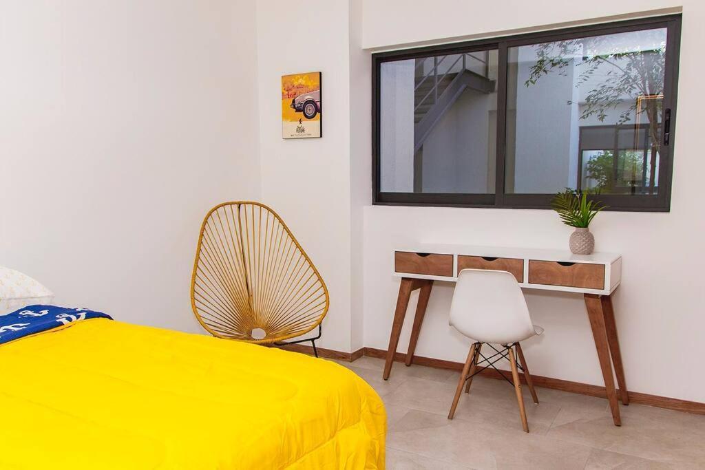 100mb Apt With Rooftop & Swimming Pool