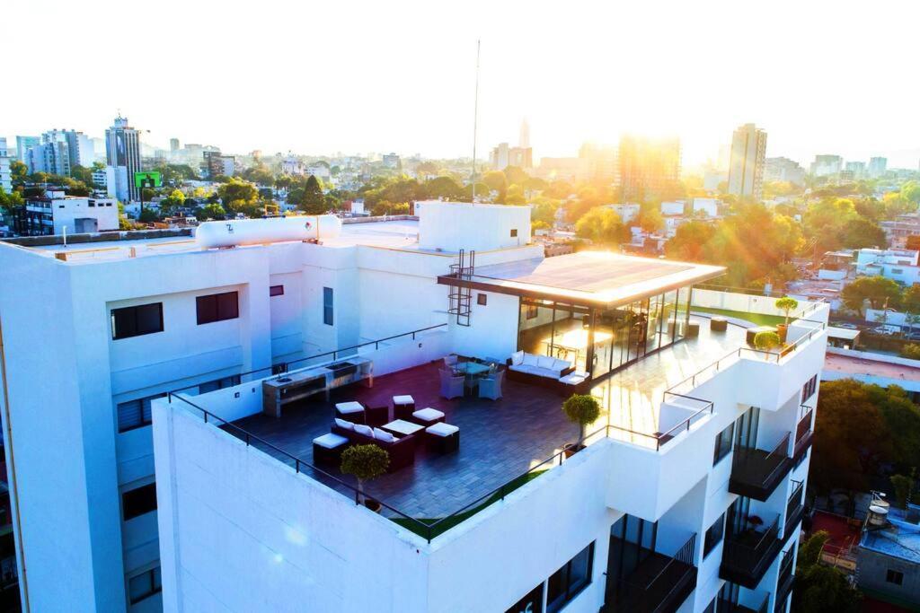 100mb Apt With Rooftop & Swimming Pool *