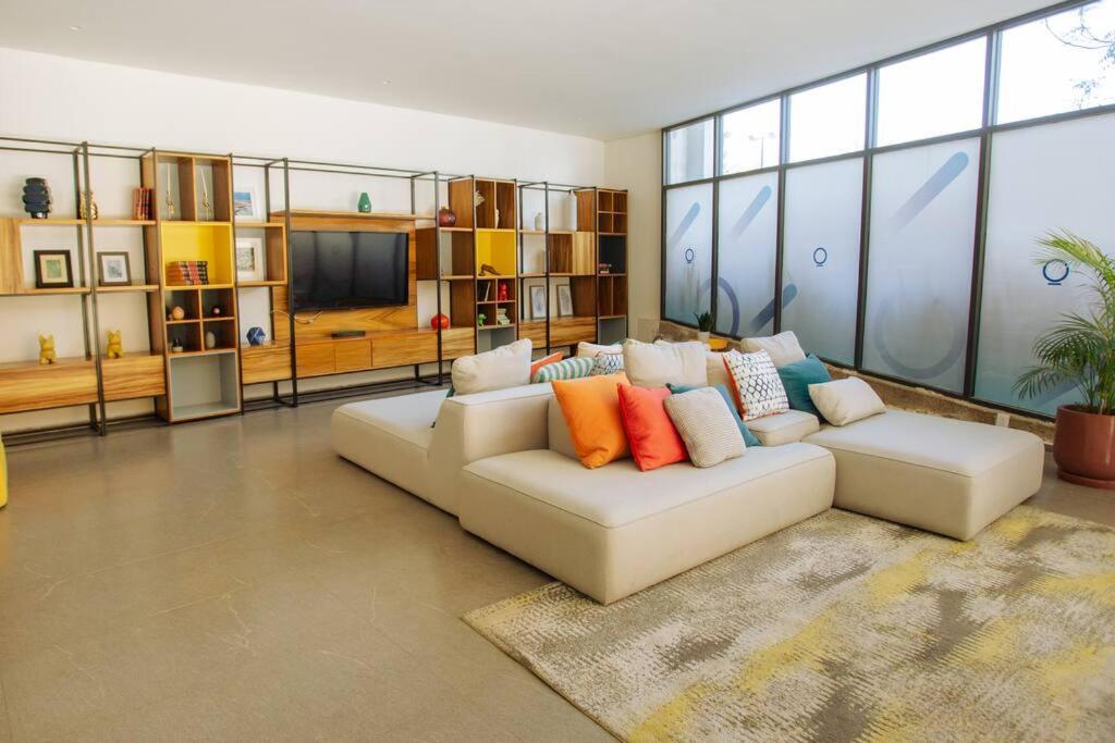 Spacious 3 Bedroom With Cool Amenities Apartamento *