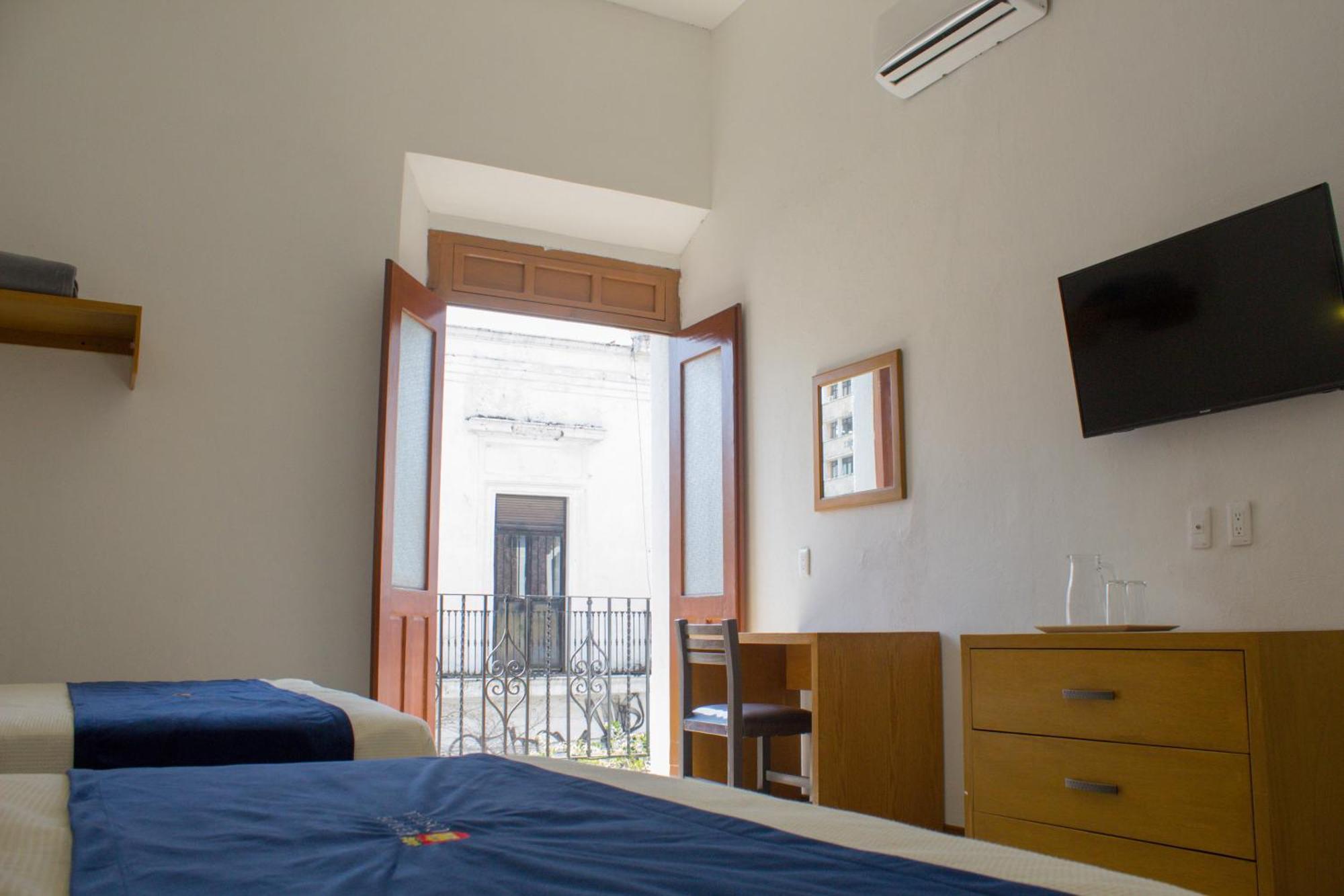 Real De Castilla Colonial Hotel