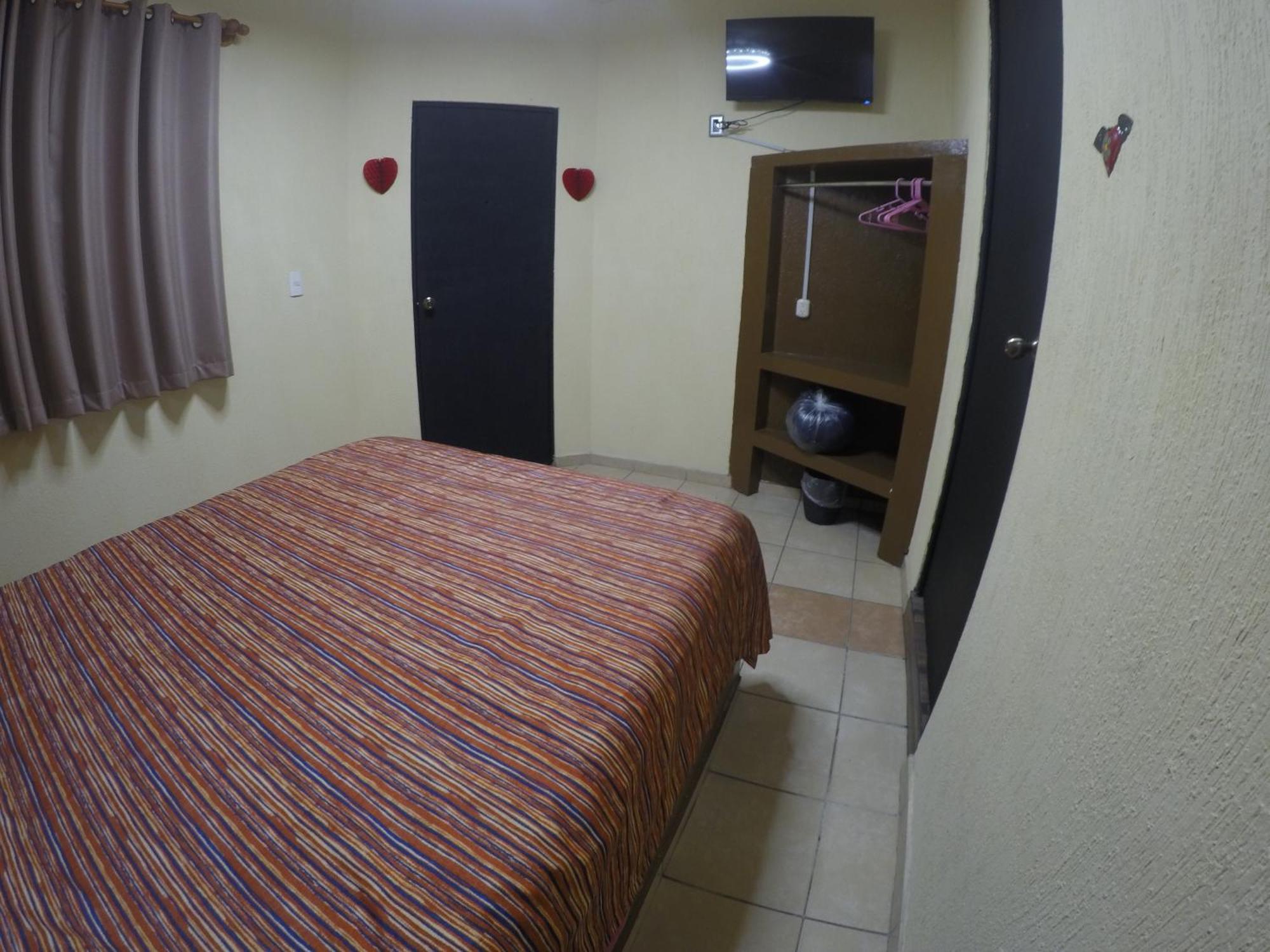 Hotel La Mexicana *