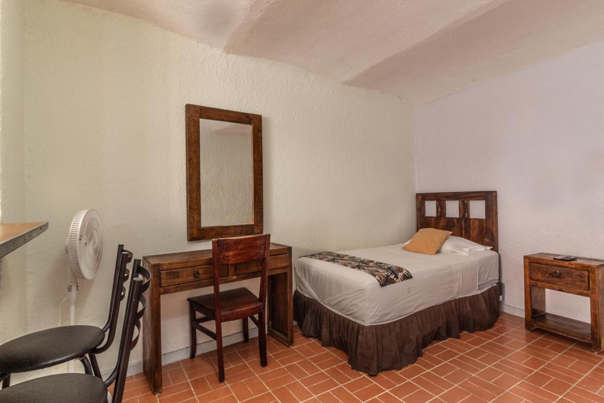 Estudio De Dos Camas Centrico En Chapalita 13 Apartment *