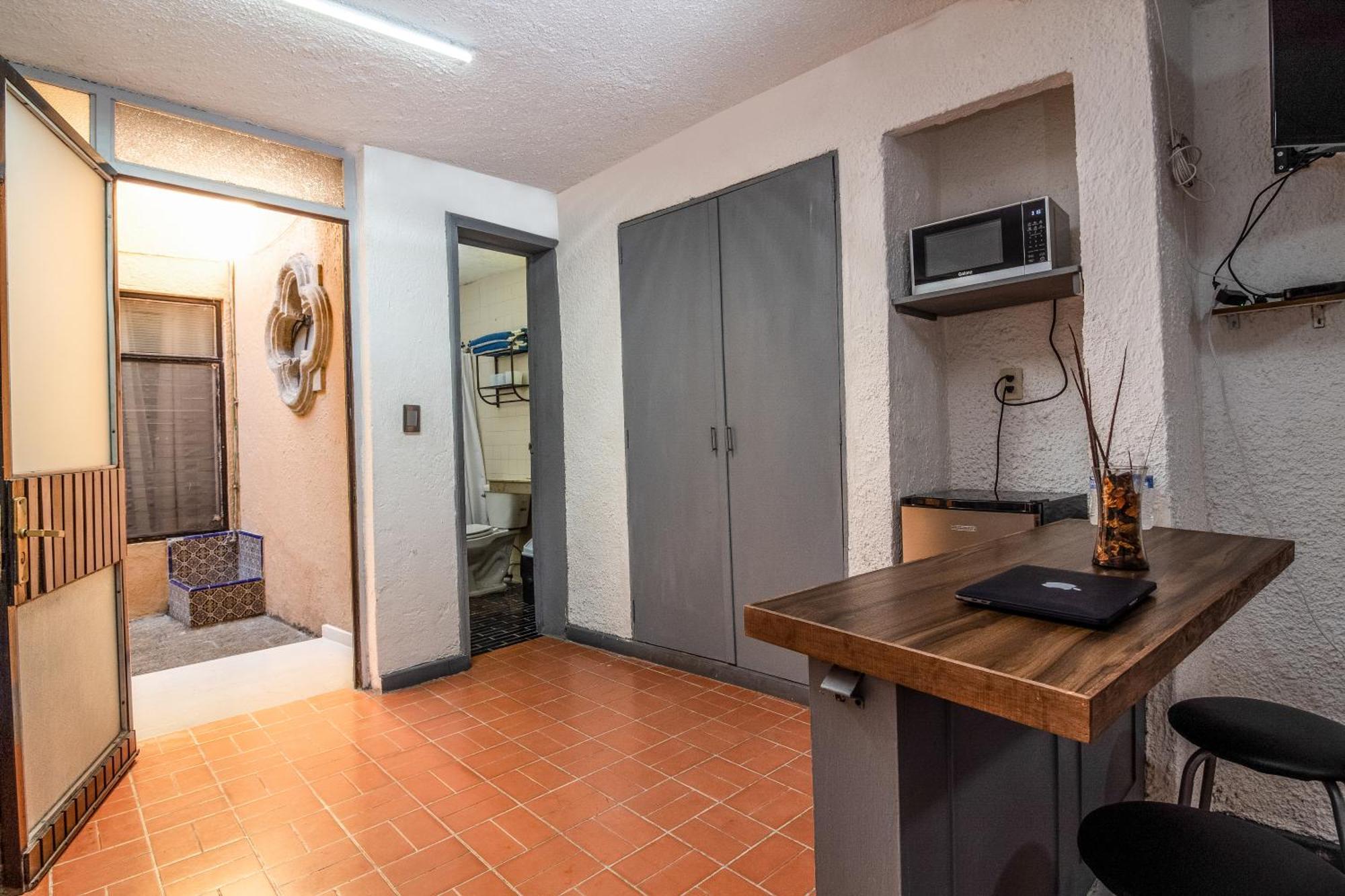 Sencillo Y Acogedor Estudio En Chapalita 02 Apartamento *