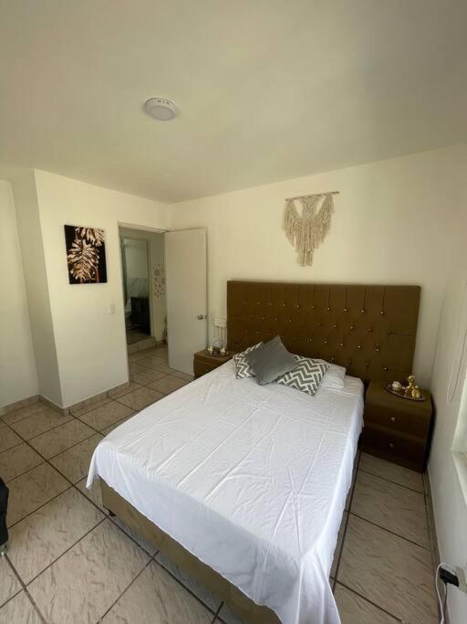 Casa Remodelada Completa Zona Sur Iteso Tecmilenio Uvm Hp Colon Centro Sur Сasa de vacaciones Guadalajara