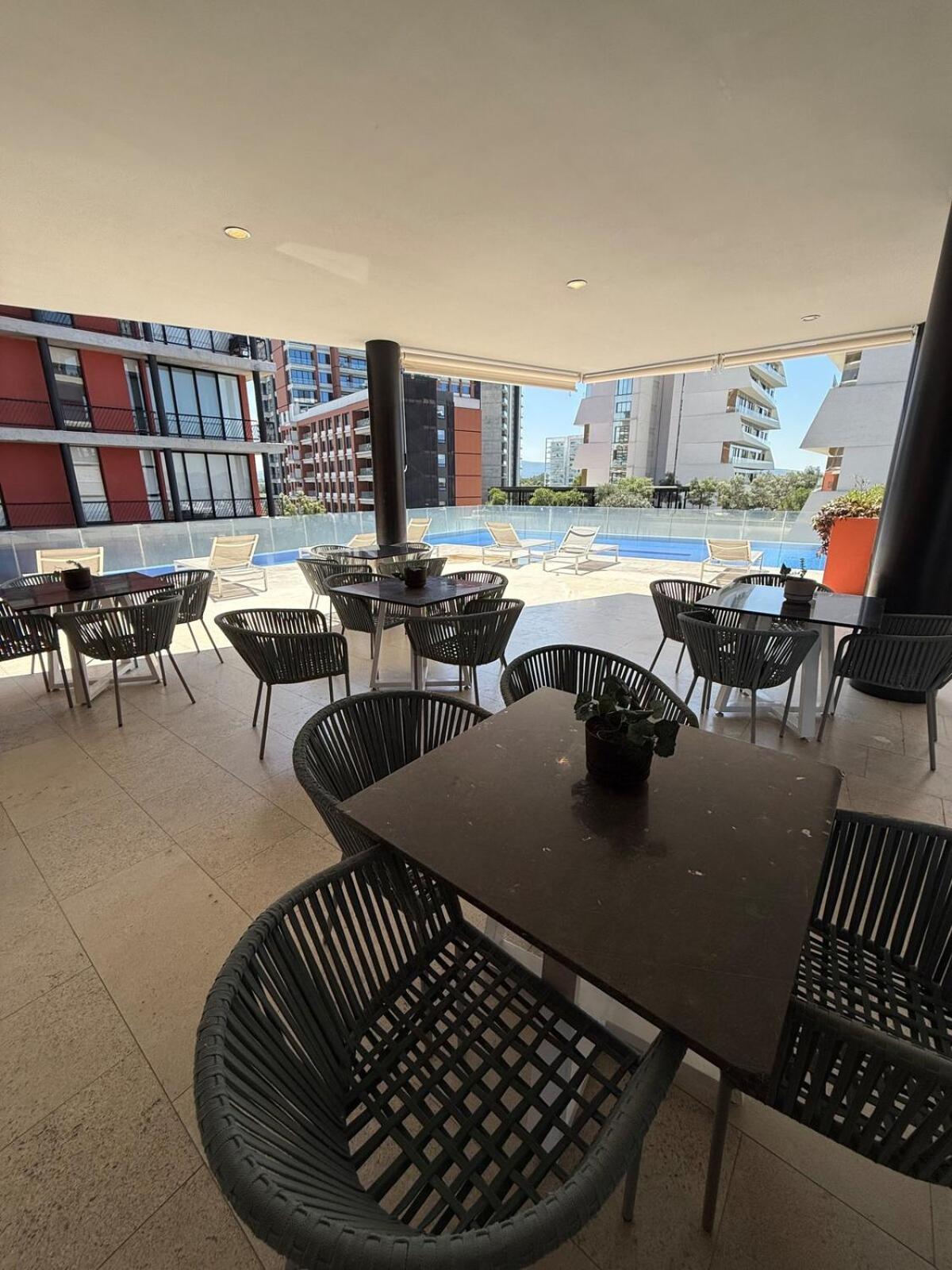 Loft-piscina-gym-ludoteca Apartamento Guadalajara