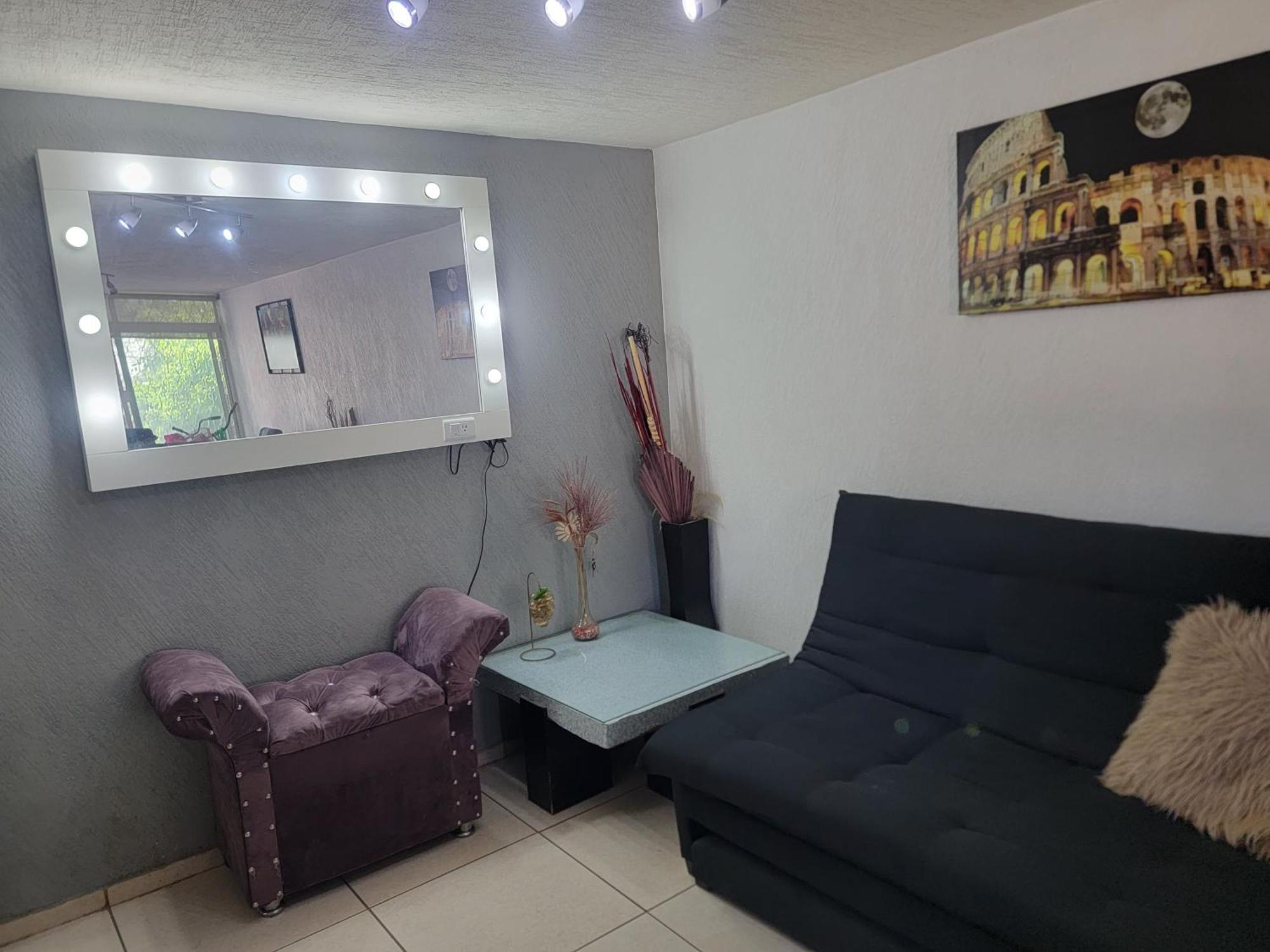 Aguilas House 1 Homestay