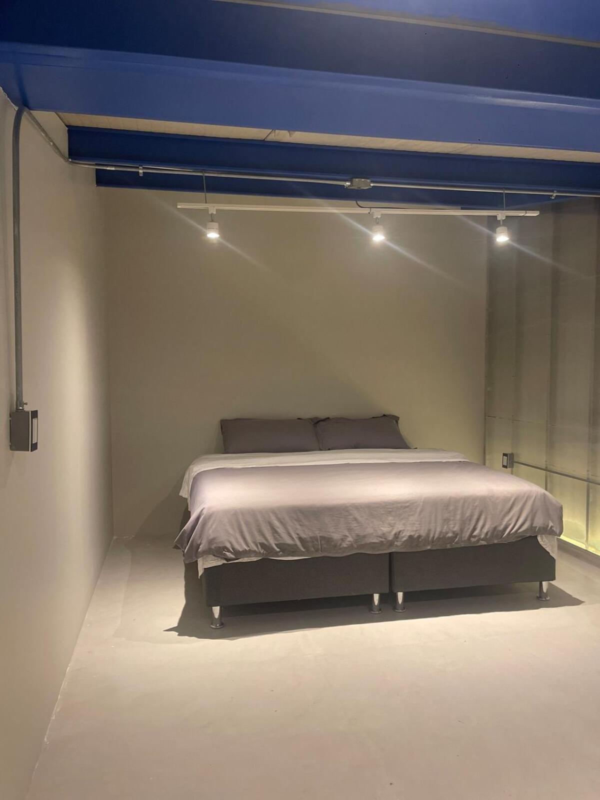Minimalist Loft Blocks Away From Telmex